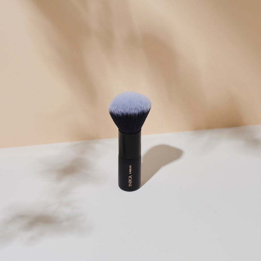 NEW Kabuki Brush - mypure.co.uk